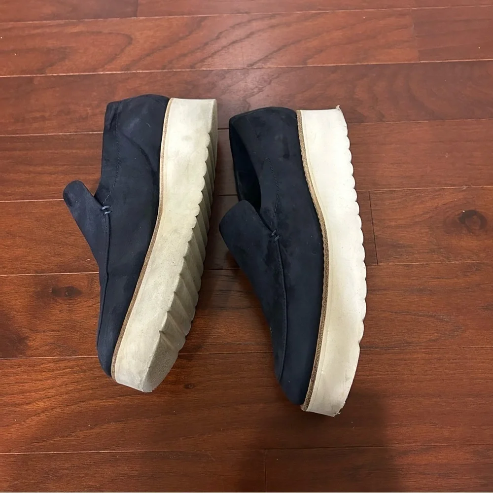 VINCE Zeta Platform Loafer Navy Blue Women's Slip on Suede sz.8M